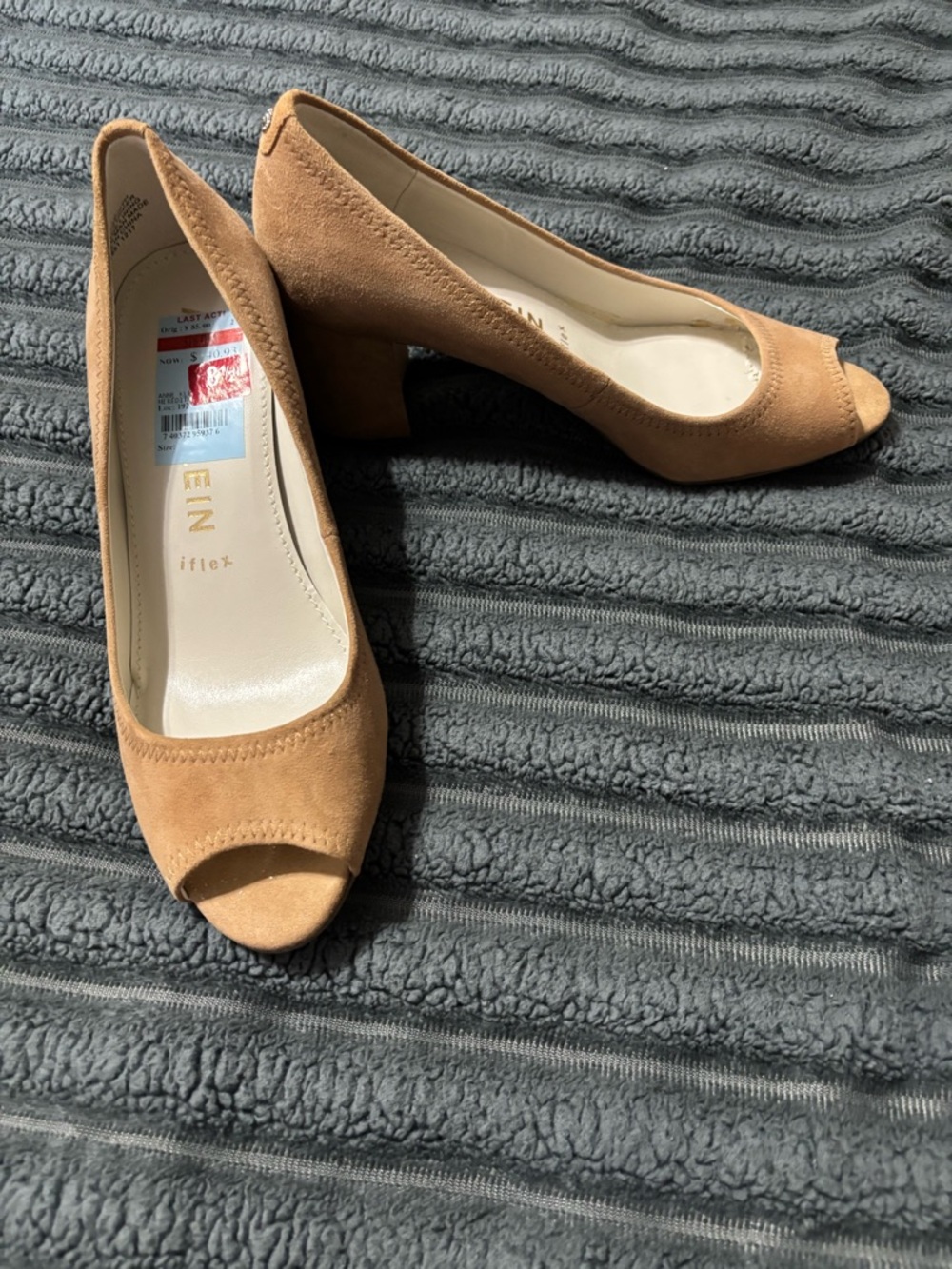 Anne Klein flex - peep-toe tan leather chunky heels size 8.5